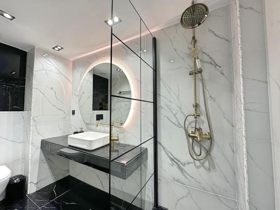 Oasis Luxury Apartments Еретрія Екстер'єр фото